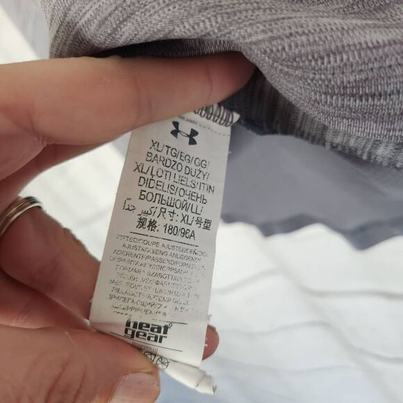 Under Armour Heat Gear Mens Short Sleeve Shirt Size XL Gray Workout Top - Picture 10 of 10